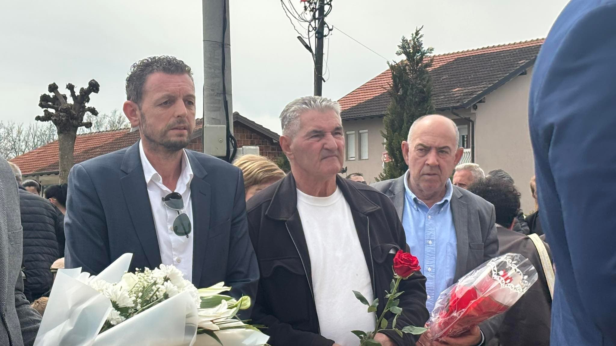 Përvjetori i dhimbshëm, Demaj: Po mundohen ta përçajnë popullin shqiptar, s'do të ndodhë