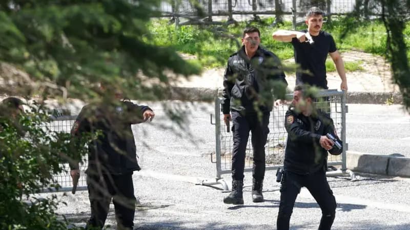 Nis hetimi për të shtënat te konsullata izraelite në Stamboll