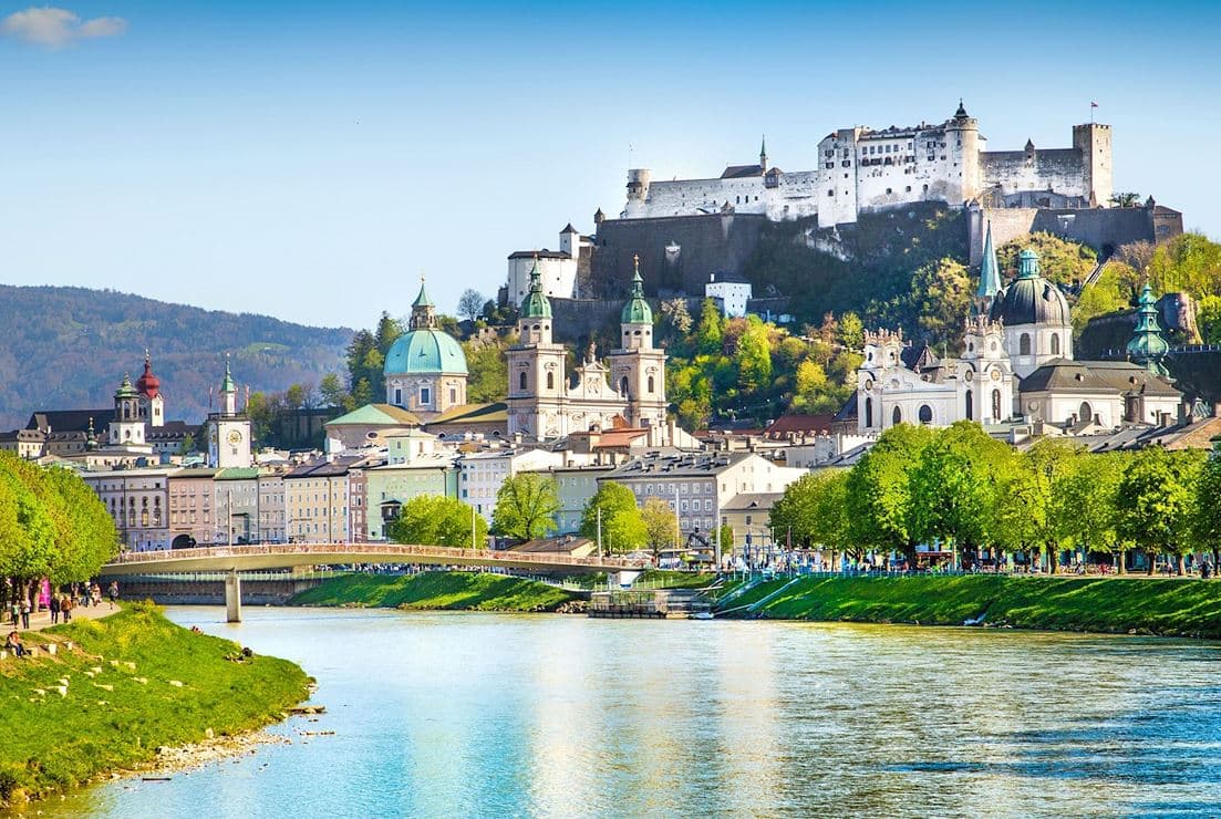 PrishtinaTicket nis fluturimet direkte drejt Salzburgut - lidhje e re ajrore nga Prishtina