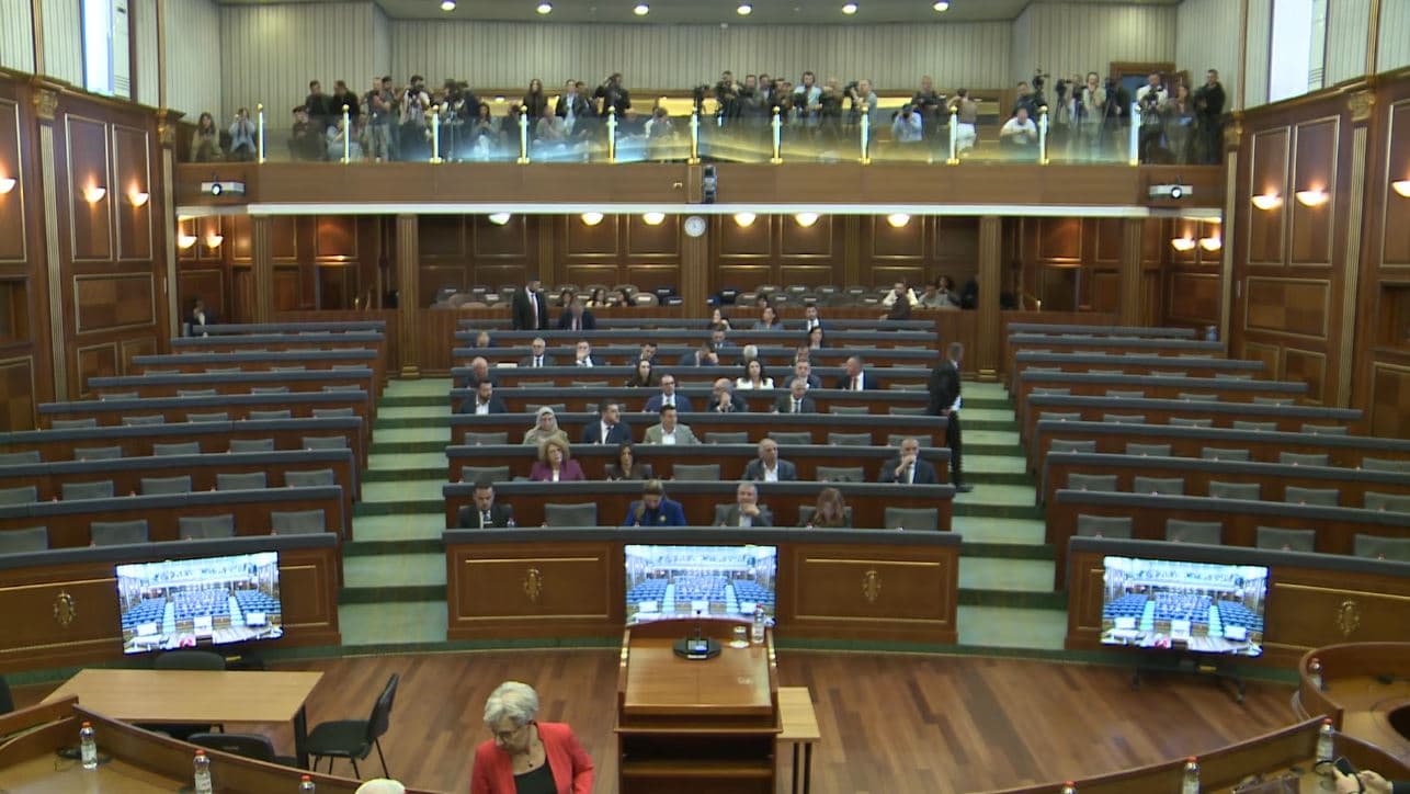 Seanca për presidentin, VV sërish e vetme në sallë