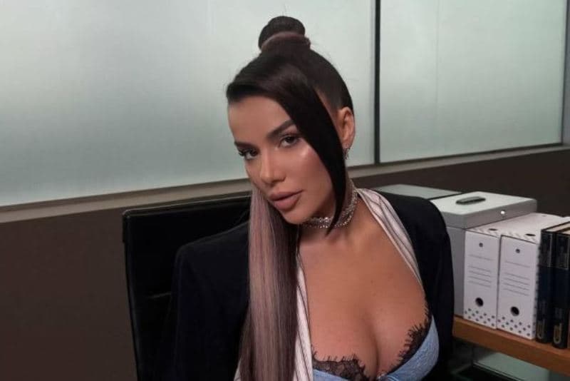 Tayna ndan disa prapaskena nga xhirimet e klipit të këngës “Muza” (VIDEO)