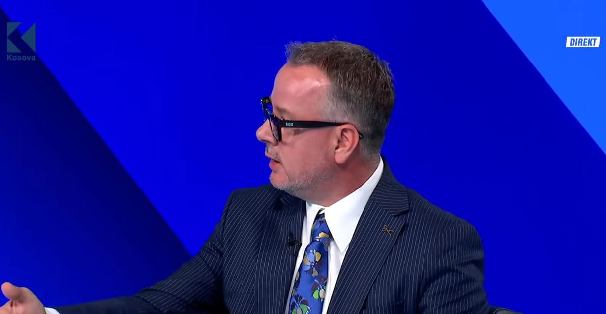 Kajtazi: Regjimet populiste që në pushtet vijnë dhunshëm, s’rrëzohen me votë (VIDEO)