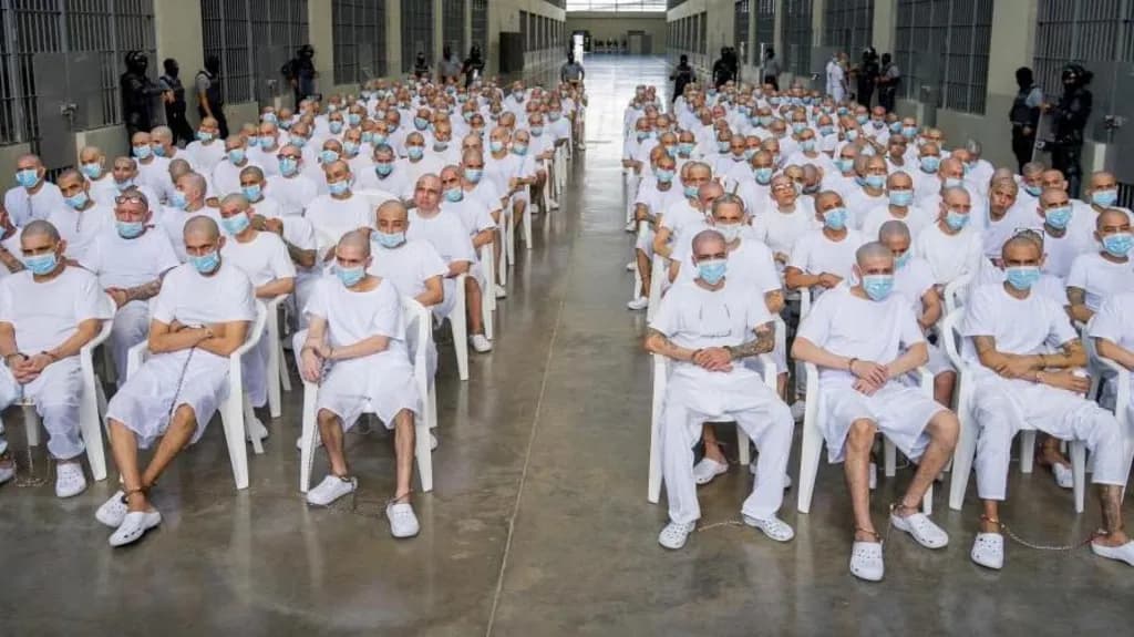 Fillon procesi gjyqësor ndaj 486 personave të dyshuar të grupit kriminal MS-13 në El Salvador