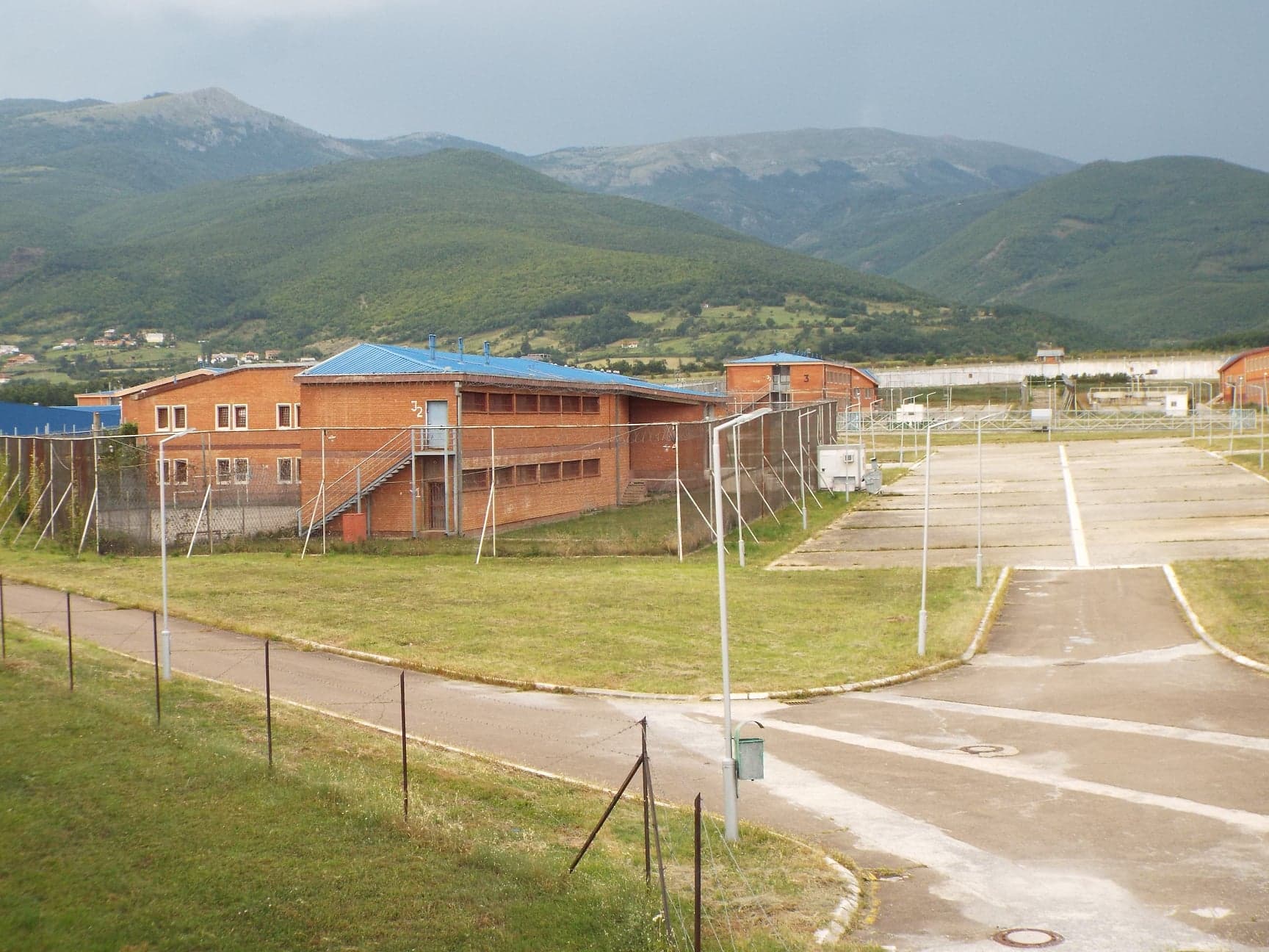 Policia zbulon substancë narkotike në burgun e Dubravës, katër raste nën hetim