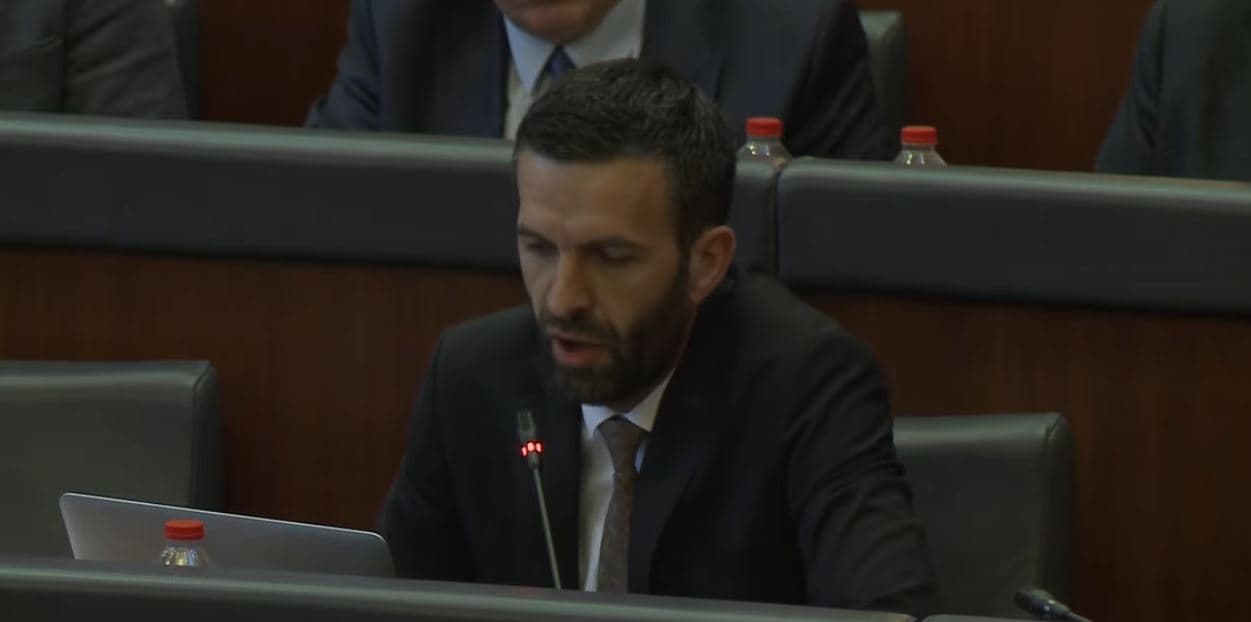 Ndryshimi i gjinisë, Rrahmani pyet Kurtin: Kush do ta përbëjë familjen sipas konceptit tuaj?