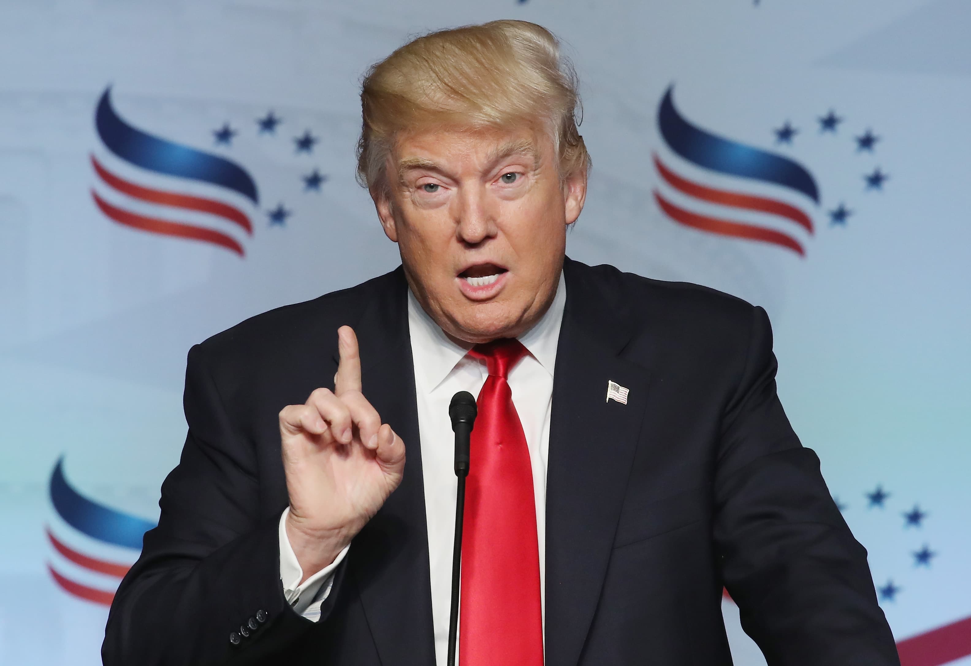 Trump kërcënon Iranin, i jep kohë 48 orë për të hapur Ngushticën e Hormuzit