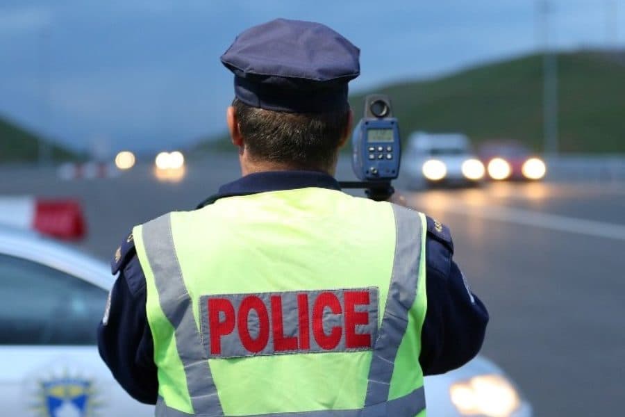 Policia shqipton mbi 2 mijë e 800 gjoba brenda 24 orëve të fundit