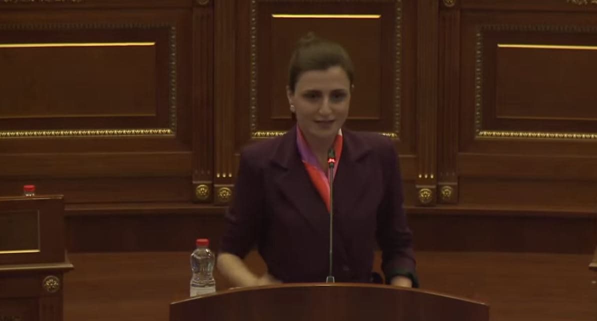 Drejtorët në AKP, Ymeri-Qeverisë: “Merrni direkt prej burgut njerëzit e validum si kriminelë dhe sillni në borde”
