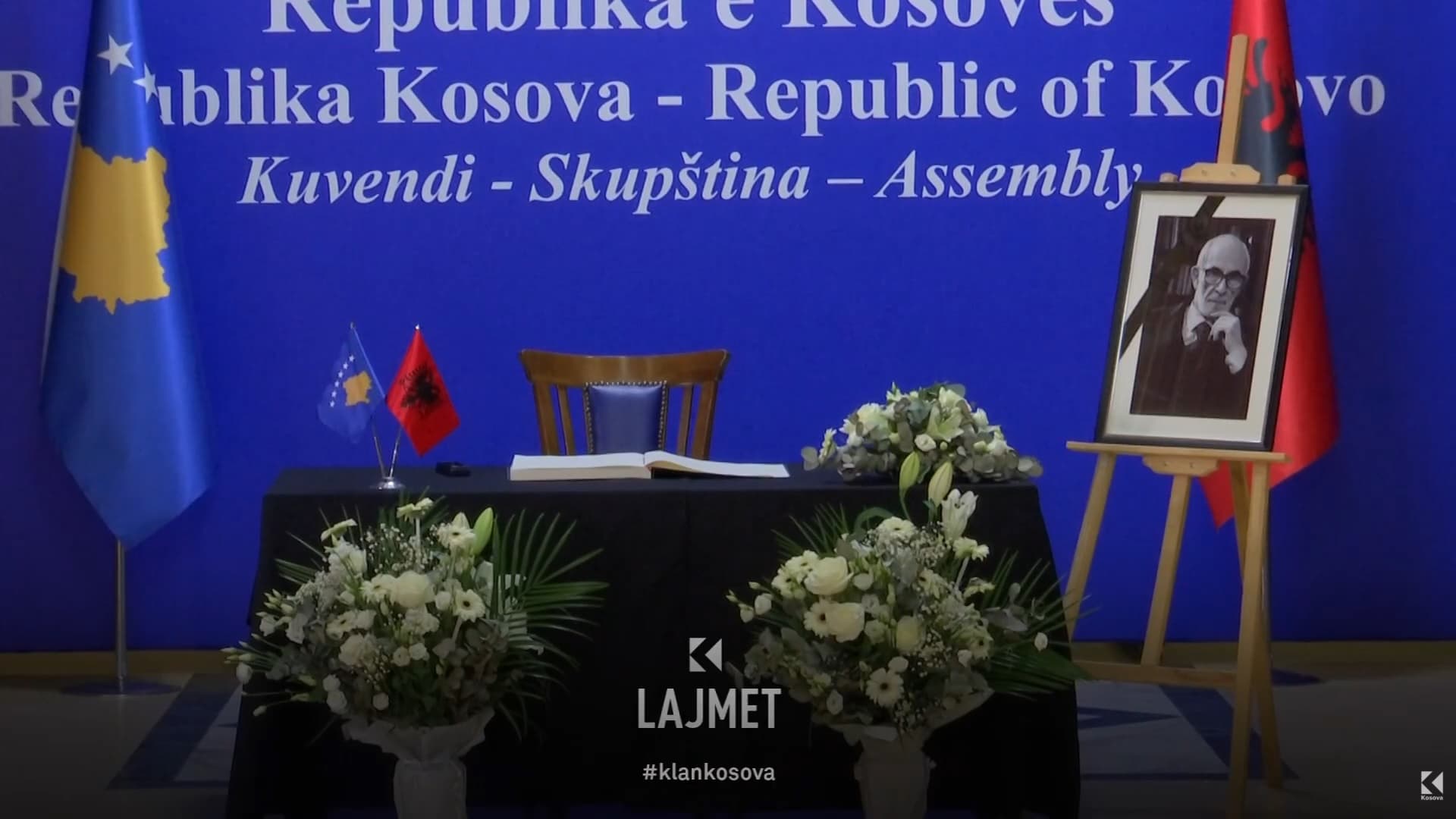 Vdekja e Qosjes: Mbajtën zi të gjithë, por jo Kuvendi (VIDEO)