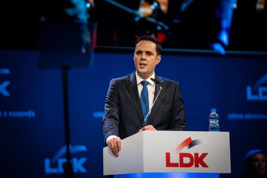Abdixhiku: Bashkimi i LDK-së s’është përgjigje ndaj një pale politike, por antidot për gjendjen në Kosovë