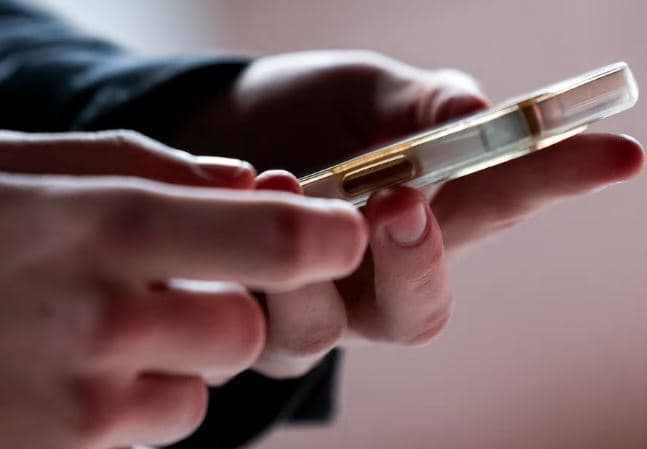 Norvegjia planifikon të ndalojë përdorimin e rrjeteve sociale nga fëmijët nën 16 vjeç