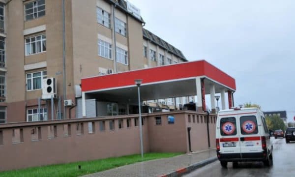 Vdes në QKUK një grua nga Mitrovica, policia po e heton rastin