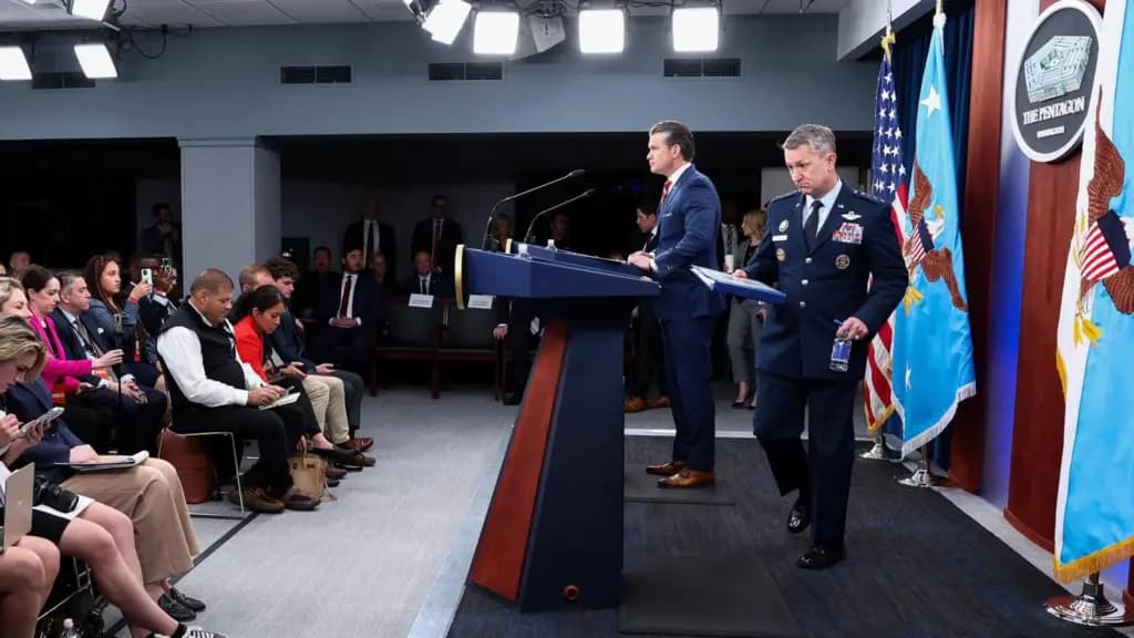 Hegseth: Irani nuk mund të lejohet ta bllokojë Ngushticën e Hormuzit