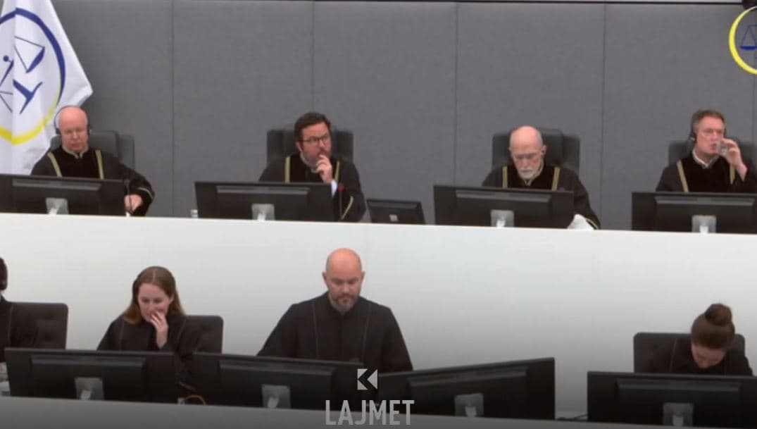 Urdhri i Smith: Korriku s’është kufiri i gjyqtarëve për 4-shen (VIDEO)