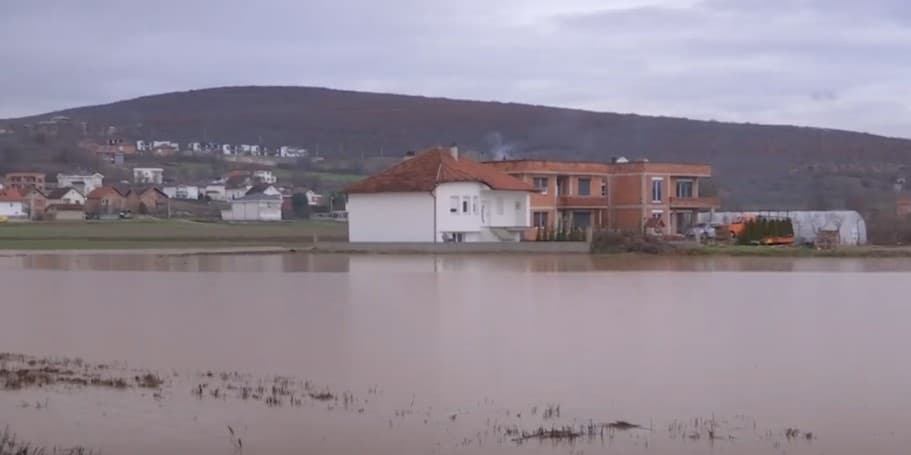 Dëmet nga vërshimet - AME kthen shumë kërkesa për kompensim (VIDEO)