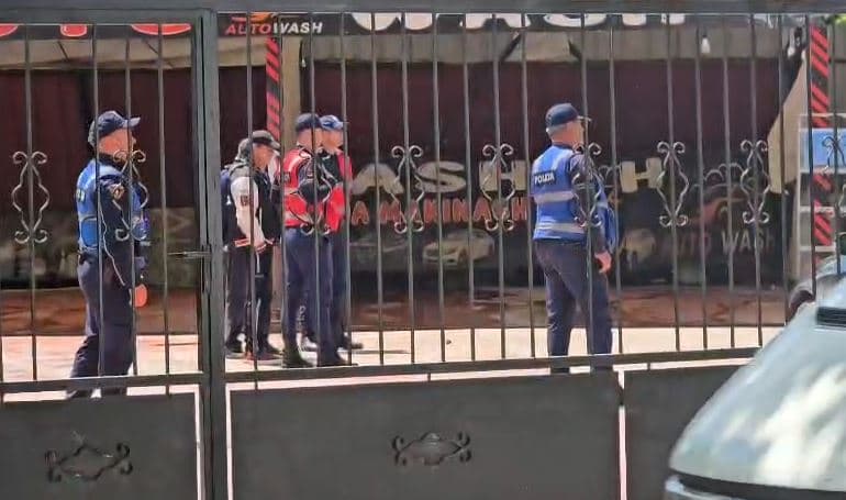 Konflikti nisi në autolarje, arrestohet 42-vjeçari në Fier pasi goditi me thikë një 23-vjeçar