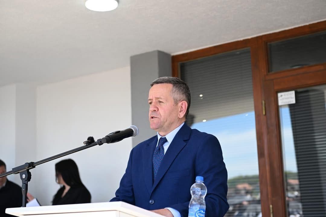 Remi fordert Rückzug der Spannungsstifter aus der Politik