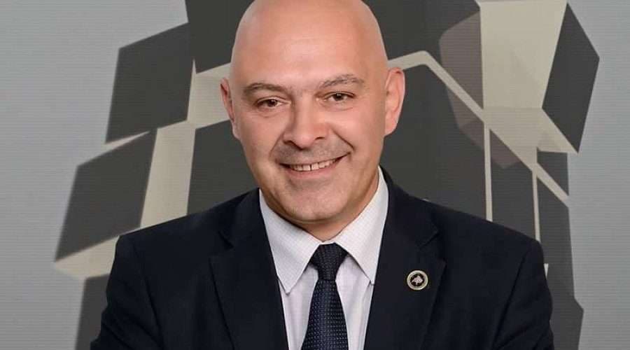 Ardian Gjini i kthehet hobit të vjetër (FOTO)