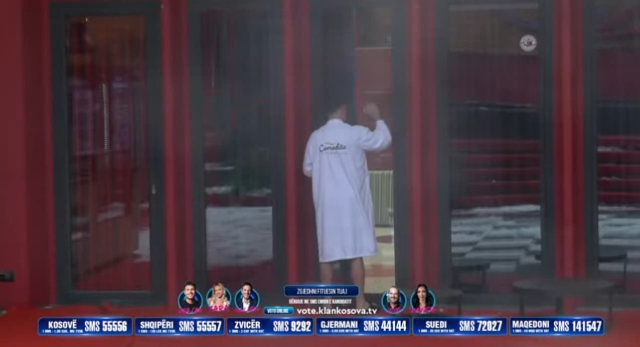 Vullneti e lë jashtë Drilonin, ia mbyll derën e oborrit (VIDEO)