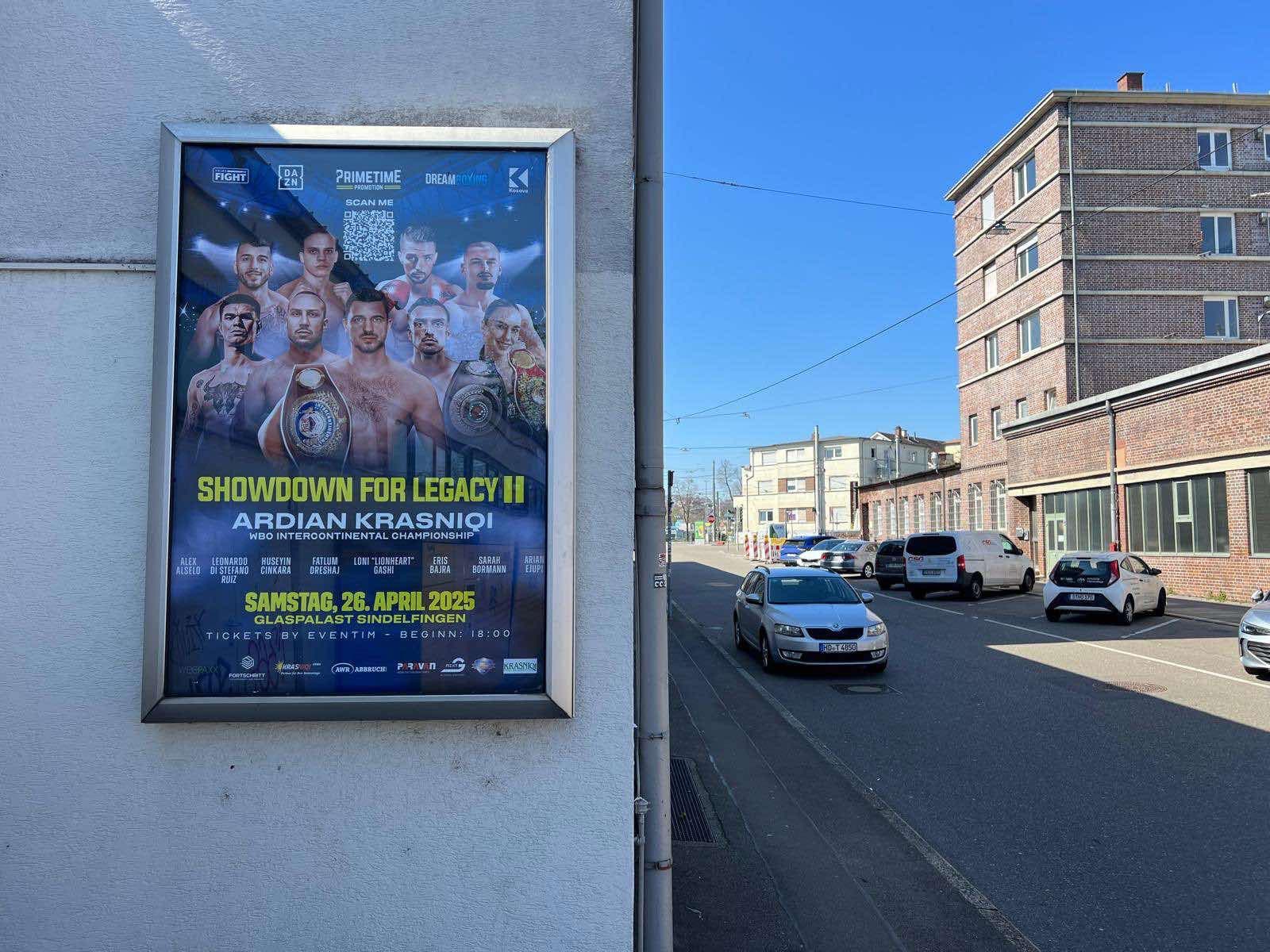 Rrugët e Stuttgartit mbushen me posterët e meçit të Ardian Krasniqit