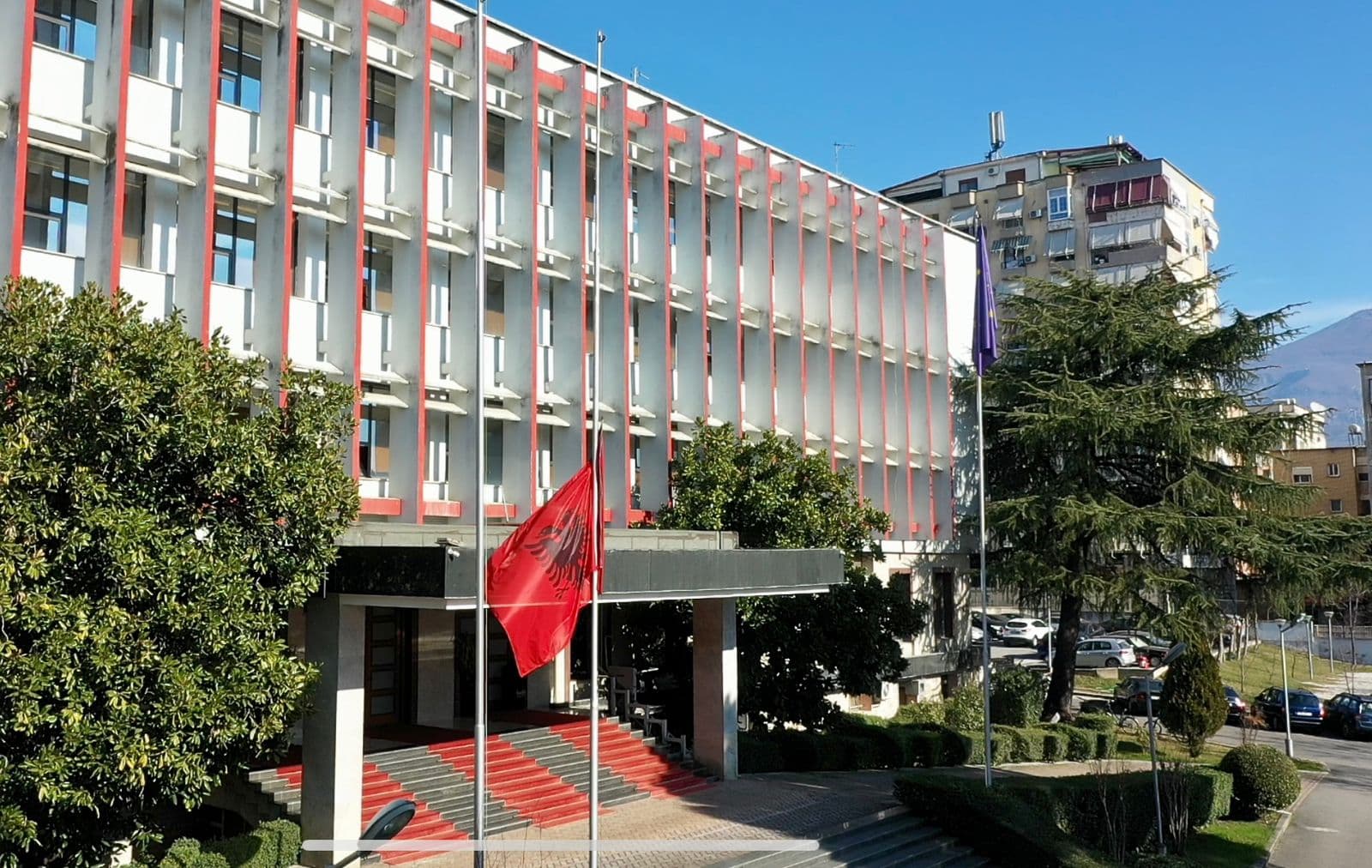 Evakuohen edhe 4 shqiptarë të tjerë nga Izraeli