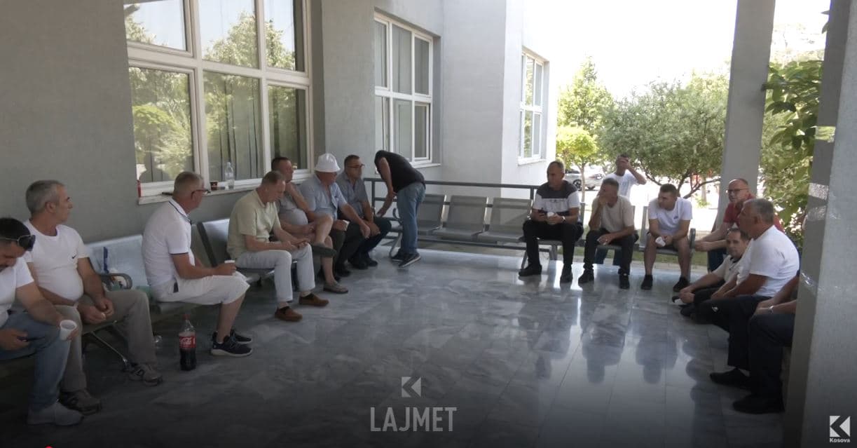 Nevoja për kujdestarë, QKUK s’mundet pa sigurimsa, as pacientët (VIDEO)