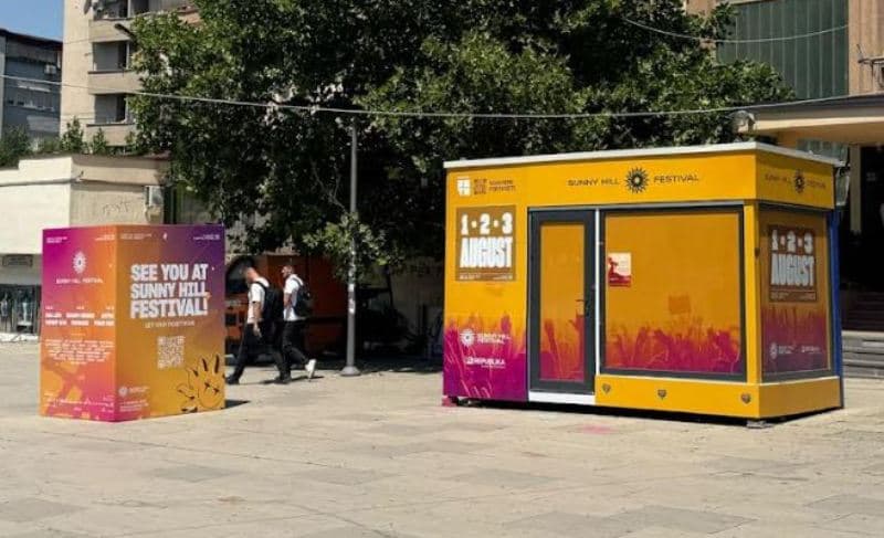 Sunny Hill Festival me pikë të shitjes së biletave në sheshin Zahiri Pajaziti