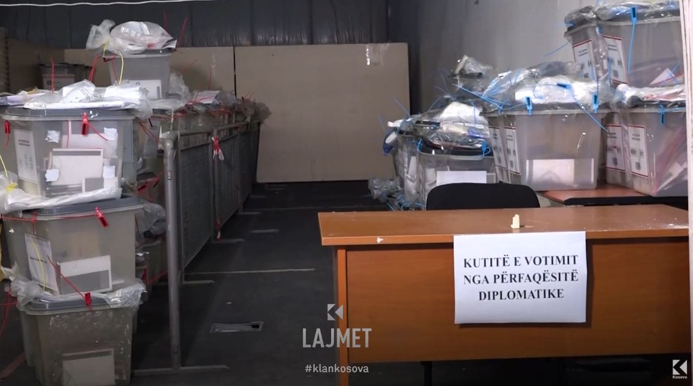 Shqetësimi për fletëvotimet: A ka rrezik nga qëndrimi i gjatë i votave në ambasada? (VIDEO)