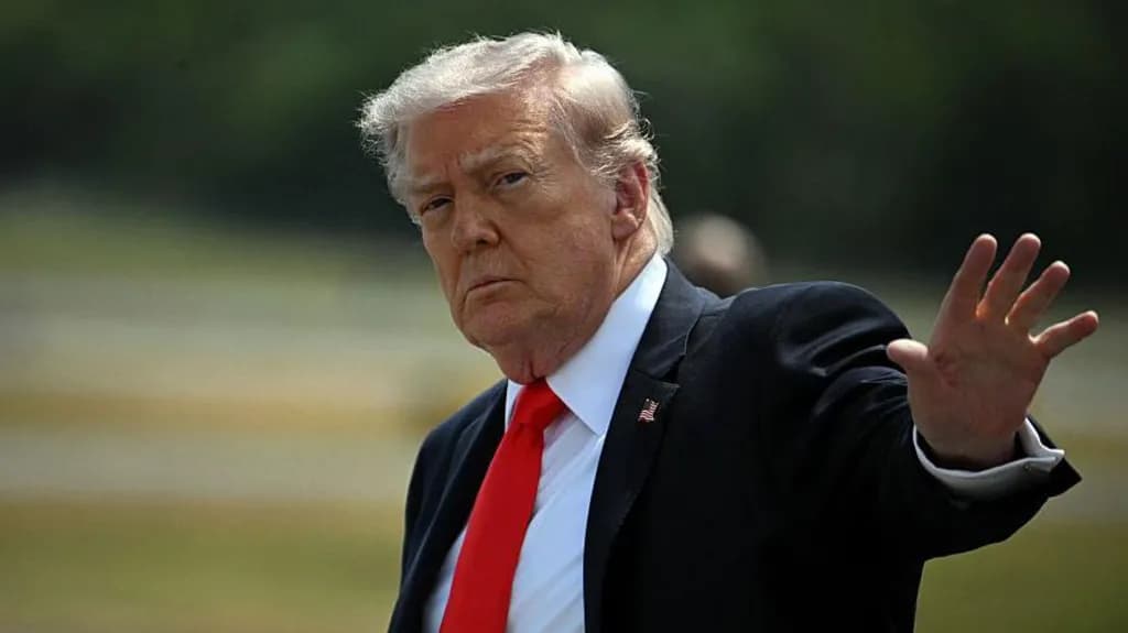 Trump: ShBA do të “udhëheqë” anijet e bllokuara në Ngushticën e Hormuzit